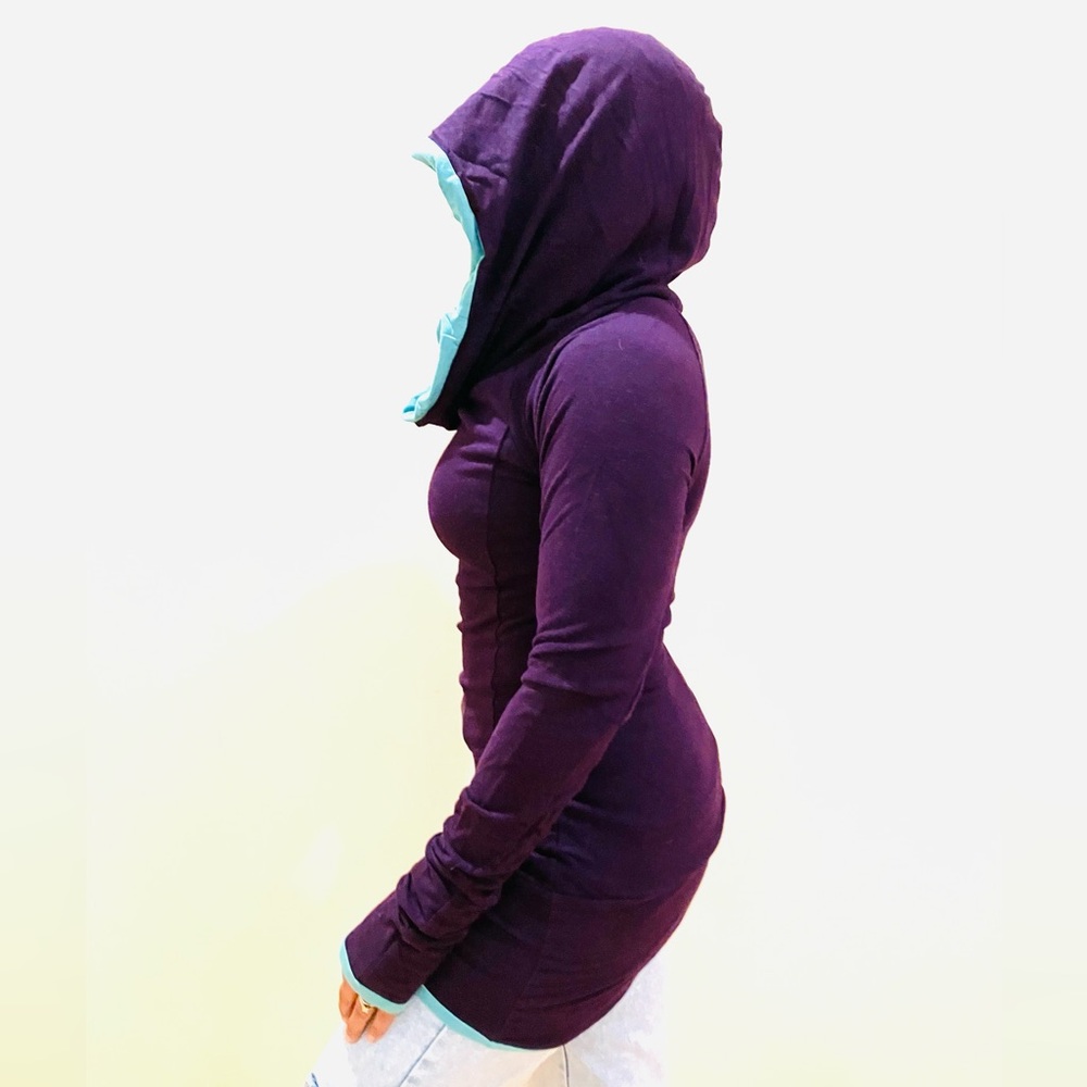 Duo-Coloured Oversized Hooded Form-Fitting Pullover